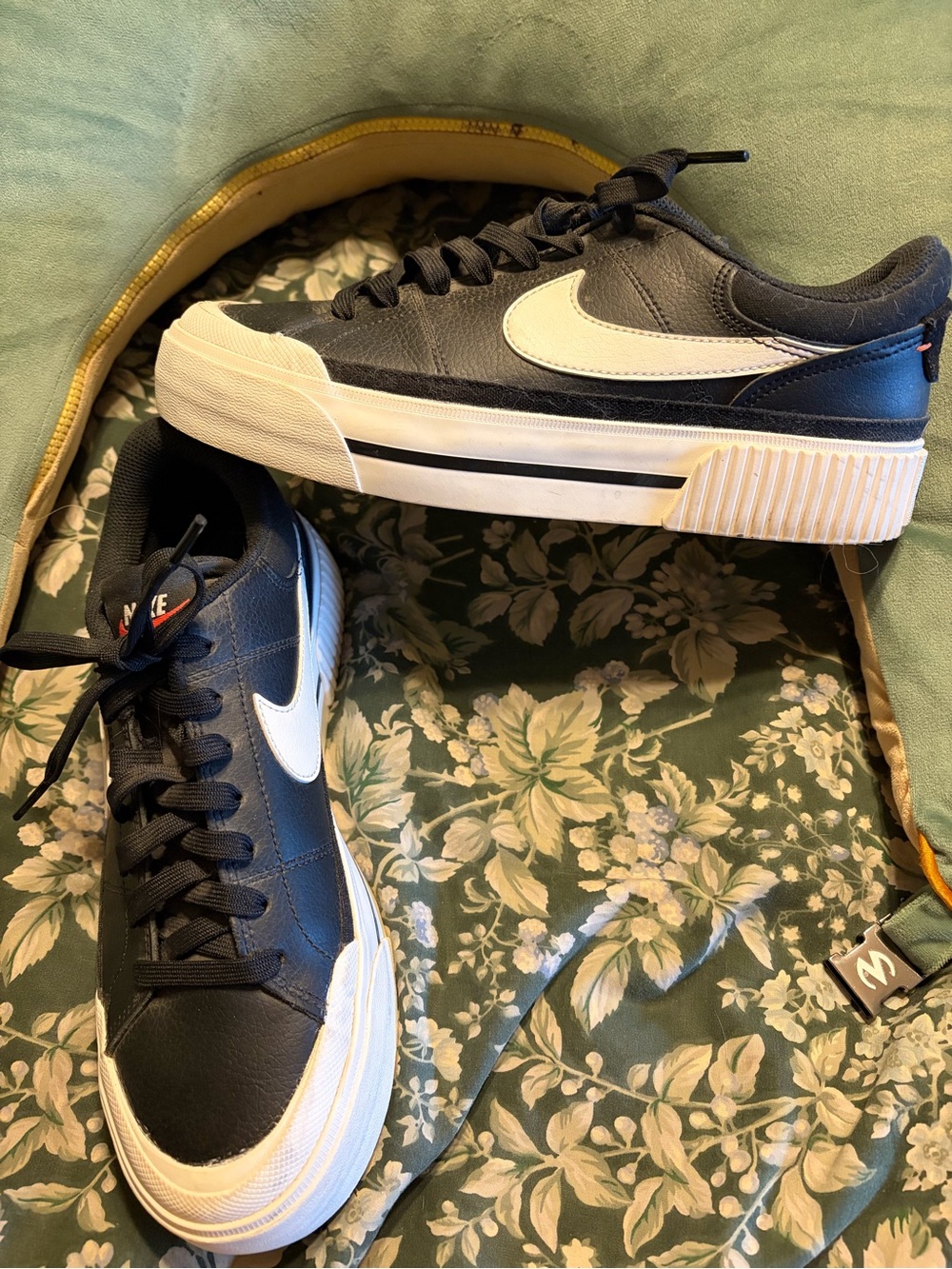 Nike women’s size 9.5 worn twice